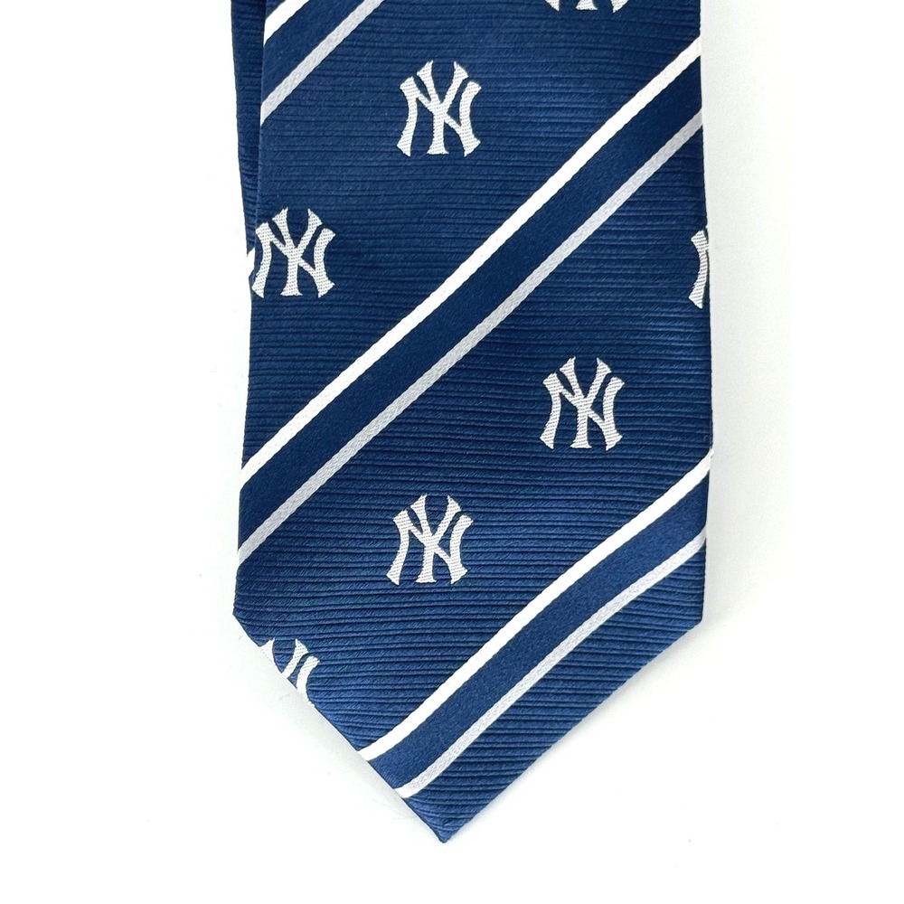 New York Yankees Necktie Mens OS Navy Blue Silk Striped Logo Tie MLB